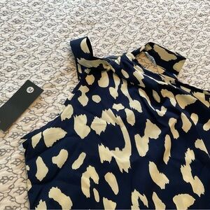 Women’s Navy/ Cream Top